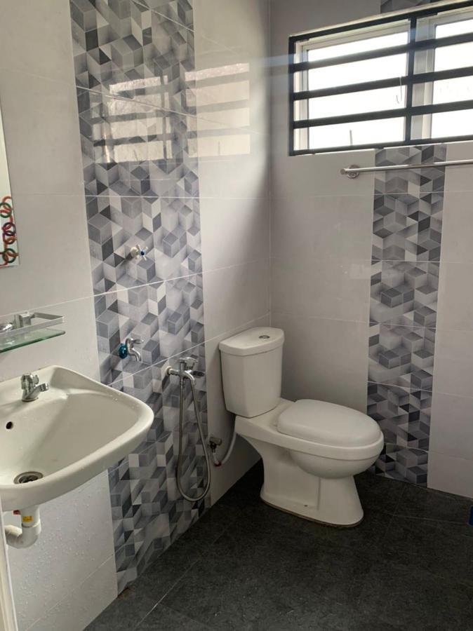 Homestay Maryam Lumut Buitenkant foto